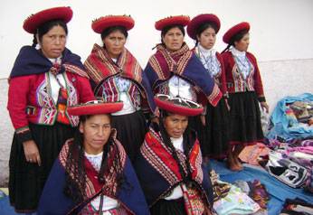 Nustas desde el cusco se encuentran en el Parque de la cultura de Huaral 