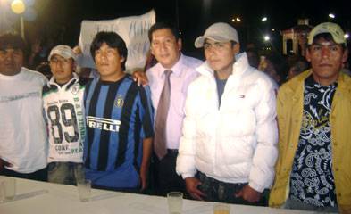 Pescadores junto al alcalde de Chancay Juan älvarez Andrade