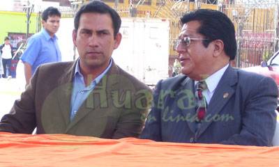 Alcalde de Cañete Javier Alvarado y Director de UGEL Nº10. 