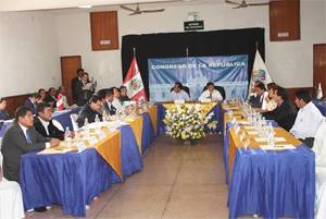 Autoridades presentes consejeros regionales y alcaldes provinciales de Lima Provincias