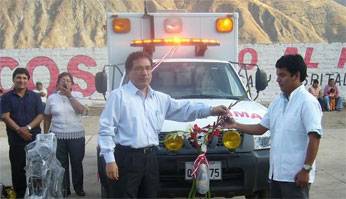 Entregan  ambulancia equipada al centro de salud Acos