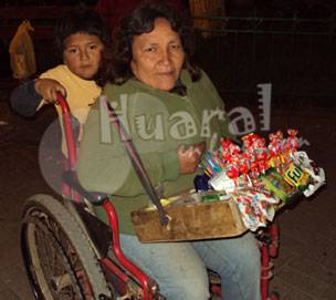 Luis Mena Rivera  y su madre  Benedicta Rivera Mena 