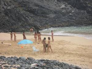 playa nudistas chimbot 2