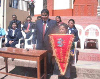 Huaral: Concejo municipal de Ihuari dona dieta para compra de kits de útiles escolares