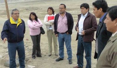 Alcalde Bazán junto a la comisión visitaron terreno donde se edificará  la Universidad de Huaral gif