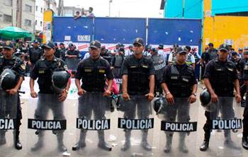 Fiscal llegó a La Parada pero comerciantes no permiten su ingreso