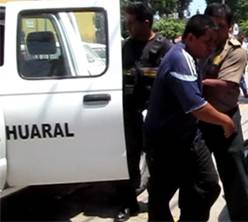PNP de Huaral captura a 3 ladrones que roabron celulares.