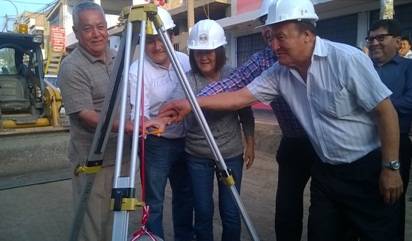 Alcaldesa Kobayashi colocó primera piedra de obra complementaria del sector de La Huaquilla (Video)