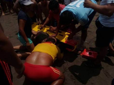 Dos bañistas fueron rescatados en playa Chacra y Mar Aucallama