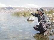 Huaralino Marino Morikawa enfrenta el reto de descontaminar el Lago Titicaca