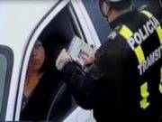 Nuevamente policía fue grabado recibiendo una presunta coima en Ancón