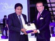 Alcalde de Ihuari, recibe reconocimiento Noche de Gala a la “Excelencia y Calidad 2017” por cumplir metas en favor de la población