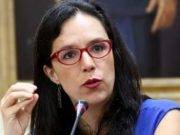 Marisa Glave: “Si Vizcarra respeta la democracia y la Constitución, no debería renunciar”
