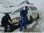 Nevada y fuertes lluvias ocasionó despiste y interrumpe carretera en Atavillos Alto-Huaral