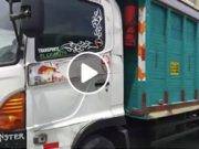 PNP logró recuperar camión que fue robado con 30 toneladas de tomate en Santa Rosa