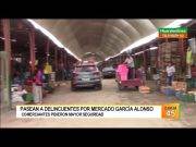 Comerciantes pasean a sujeto semidesnudo por mercado García Alonso