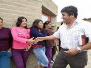 Marino Llanos uno de los candidatos a la Gobernación Regional de Lima Provincias efectúa su voto en el “Luis Fabio Xammar”
