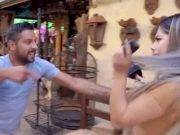 Conductora de «Exponiendo Infieles» es agredida.