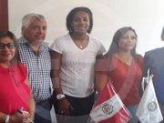 HUAURA: Congresista Leyla Chihuan se reunió con alcalde para analizar la problemática del deporte.