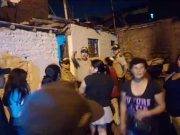 CHANCAY: Vecinos denuncian a sujeto por tocamientos indebidos a una niña de 6 años.