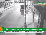 ¡Hasta cuándo! Cámaras captan salvaje robo a una joven en la calle Luis Colán en Huaral