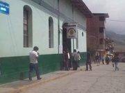 ¡Insólito! Delincuente ingresa a la comisaría de Otuzco y roba dos pistolas