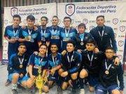Equipo de La Faustino campeón de la liga universitaria de vóleibol varones