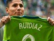 Team Award 2019: Raúl Ruidíaz fue premiado con la Bota de Oro