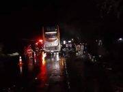 Mototaxi explotó tras chocar con bus