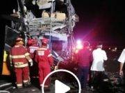 Chocan dos buses dejando un muerto y 29 heridos en Panamericana Norte