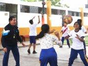 Minedu habilita más de 9,000 plazas para docentes de educación física