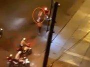 Policía detiene personas hasta por salir a botar basura en hora de Toque de Queda VIDEO