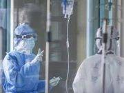 Mujer es abandonada en la puerta de su domicilio por su familia luego de tener síntomas de Covid-19