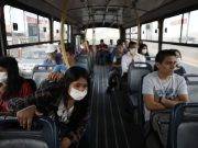 Protectores faciales se deberá usar en el transporte público por la escasa distancia. Protectores faciales se deberá usar en el transporte público por la escasa distancia.
