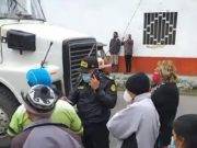 Choque entre una moto y volquete deja un muerto en pleno centro de Barranca