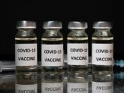 Las diferencias entre las 3 candidatas a vacuna contra el coronavirus más avanzadas