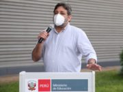 Minedu evalúa que el próximo año escolar sea semipresencial.