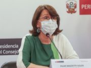 Mazzetti califica de «traición a la patria» que médicos del Estado con licencia atiendan en clínicas