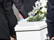 Anciana fue dada por muerta por covid -19 y días después aparece en su casa.