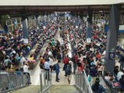 Indignante| Ciudadanos forman largas colas en el Terminal Plaza Norte sin respetar distanciamiento social
