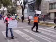 Arequipa: Comerciantes y público en general protestan en contra de la cuarentena (Video)