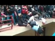 Bolivia: Cinco estudiantes mueren al caer del cuarto piso de la Universidad Pública de El Alto (VIDEO)