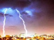 Indeci: Ante la tormenta eléctrica recomendó alejarse de áreas cercanas a postes y árboles
