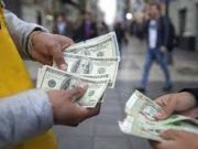 Tipo de cambio: el precio del dólar hoy martes 8 es de S/3,98 ante la situación que vive el país