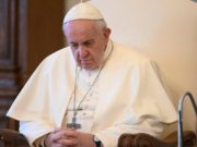 Papa Francisco fue hospitalizado en Roma para ser operado de un problema de colon