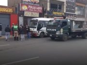 Policías de Huaral ponen papeleta a turistas ancianos que pararon a comprar medicamentos