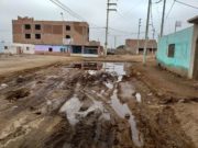 Vecinos de Retes se quejan por calles aniegadas desde hace varios días