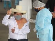 Presidente Pedro Castillo recibió la primera dosis de la vacuna Sinopharm