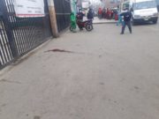 Asesinan a mujer de varios disparos en los exteriores del mercado «Unicachi»
