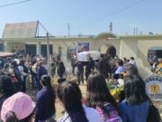 Restos de joven asesinada en Huacho fueron enterrados en medio del dolor y la tristeza
